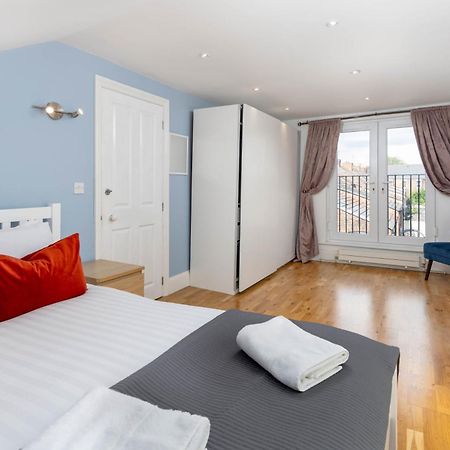 Air Host & Stay - Rockfield House - Sleeps 8 Liverpool Exterior photo